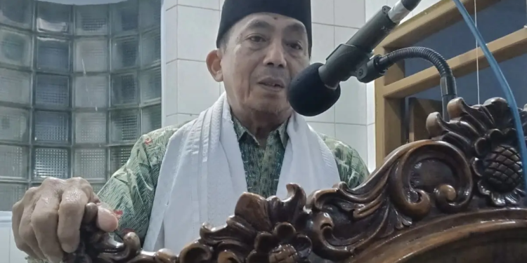Ustadz Anang Abdul Malik: "Jangan tunggu tua, jangan tunggu kaya, jangan tunggu sakaratul maut. Karena penyesalan itu cuma berguna kalau kau rasakan sekarang, bukan nanti.