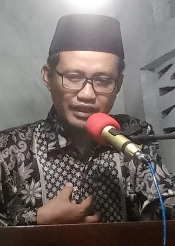 Ustadz Dadang mengingatkan jemaah bahwa Ramadhan adalah momentum kembali kepada Al-Qur’an sebagai petunjuk hidup dan penawar penyakit hati.