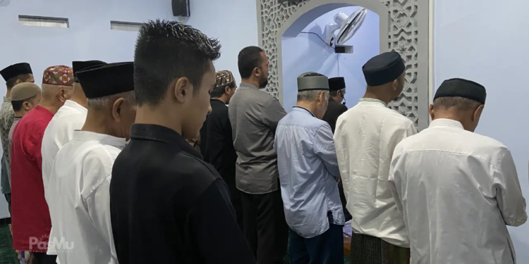 Salat Gerhana di Masjid Al-Ukhuwah/Yogi Arfan