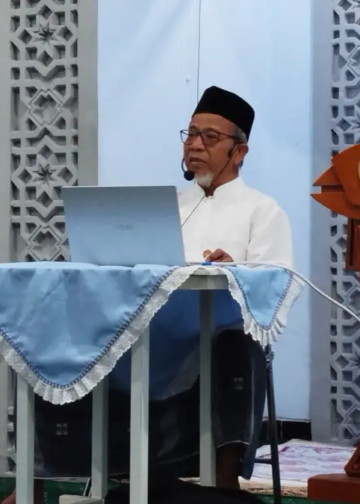 Ustaz Baidowi Kajian Ahad Sore di Masjid Al-Ukhuwah/Yogi Arfan