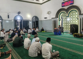 Kajian malam 21 di Masjid Al Kautsar bersama Ustadz Abdul Basith mengupas tuntas amalan istimewa penghuni surga.