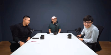 Dr. Tirta memotong kebuntuan dengan ketegasan, dr. Gia dengan kelembutan, keduanya sama-sama menyelamatkan nyawa/podcast Raditya Dika