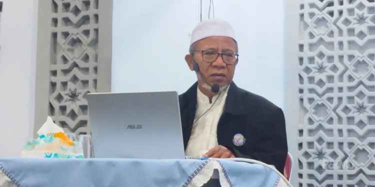Ustaz Baidowi isi kajian Ahad Pagi di Masjid Al-Ukhuwah