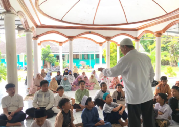 Masjid Ibrahim SD MuCES menjadi laboratorium karakter, ibadah, dan entrepreneurship bagi pembentukan siswa berakhlak unggul/ foto Suyatno pasmu.id