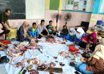 MI Muhammadiyah Pasuruan gelar qurban Idul Adha untuk menanamkan kepedulian, keikhlasan, dan semangat berbagi. (foto: Istimewa/pasmu.id)
