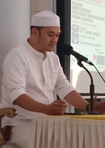Kajian di Masjid Darul Arqom, Jaga sehat fisik, jiwa, dan sosial agar masa tua tetap bugar, mandiri, dan bahagia. (foto: Suharsono/pasmu.id)