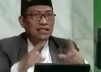 Ustadz Umar Efendi ajak jamaah Masjid At-Taqwa kuatkan iman, mandiri, dan tegakkan keadilan sesuai syariat. (Foto: Firnas/pasmu.id)