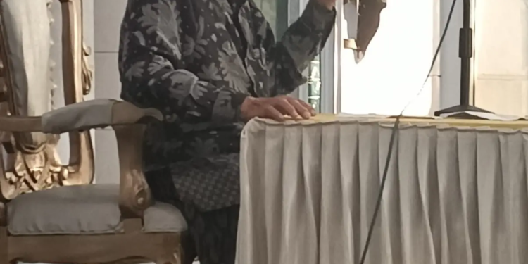Islam menjaga kesehatan mental melalui keseimbangan fisik, spiritual, dzikir, dan hati yang bersih agar hidup tentram. (foto: Suharsono/pasmu.id)
