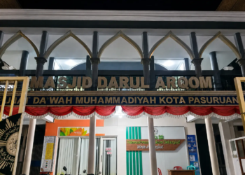 Dari mimbar subuh Masjid Darul Arqom, Ust. Muhammad Said Mahfudz mengajak umat memaknai kemerdekaan melalui keteladanan hijrah Rasulullah SAW dan kemakmuran masjid.