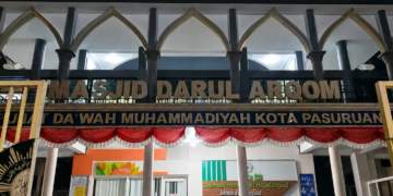 Dari mimbar subuh Masjid Darul Arqom, Ust. Muhammad Said Mahfudz mengajak umat memaknai kemerdekaan melalui keteladanan hijrah Rasulullah SAW dan kemakmuran masjid.