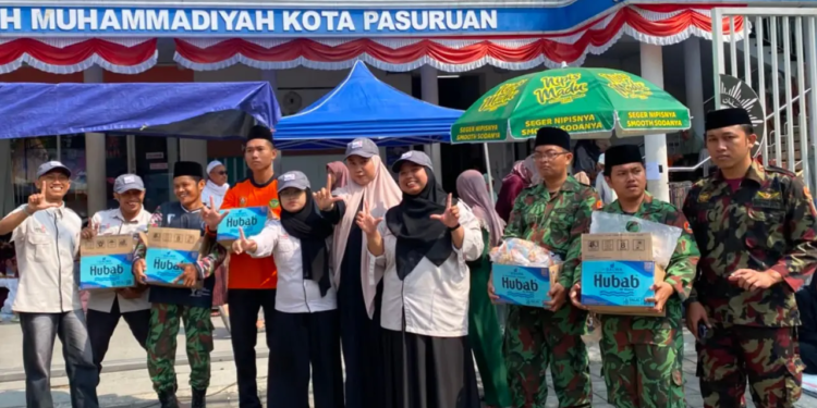Lazismu Kota Pasuruan dan KOKAM bagikan 1000 paket konsumsi gratis di Haul KH Abdul Hamid ke-45