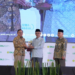Haedar Nashir terima kartu wartawan Dewan Pers setelah 42 tahun perjalanan jurnalistiknya. ( foto : Muriamu Media/pasmu.id)