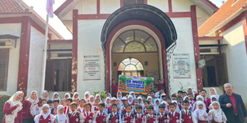 SD MuCES kunjungi Perpustakaan dan Kearsipan Kota Pasuruan, siswa belajar arsip, sejarah, dan membaca bersama